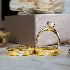 Kỷ niệm ngày cưới nên chọn quà gì ý nghĩa.