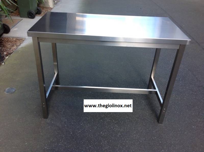Điểm mặt 3 mẫu bàn ăn công nghiệp được ưa chuộng nhất 2020 (2)