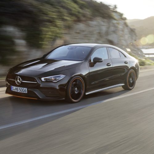 Nên mua xe mercedes nhập khẩu mới hay cũ.