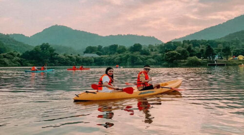 bản-xôi-hoạt-động-chèo-kayak